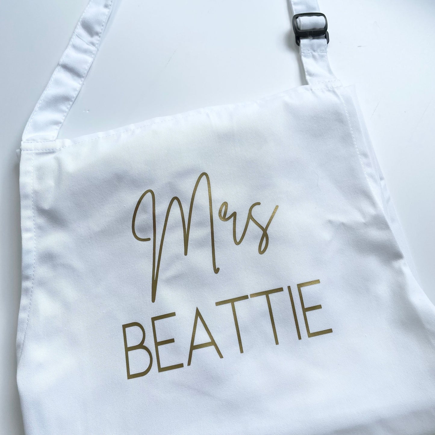 Wedding Day Apron, Personalised White Apron for Bride, Apron for First meal as Mr & Mrs, Wedding Dress Cover and Matching Tote Bag