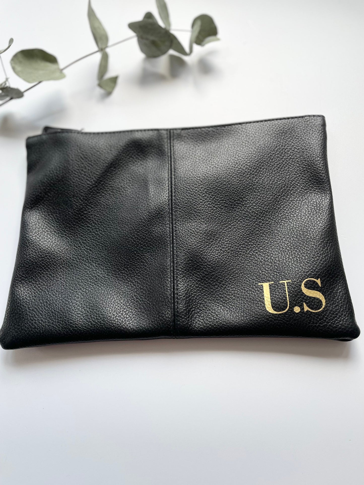 Men’s personalised leather toiletry wash bag, Christmas gift for dad or grandad, stocking fillers, men colleague Xmas gifts