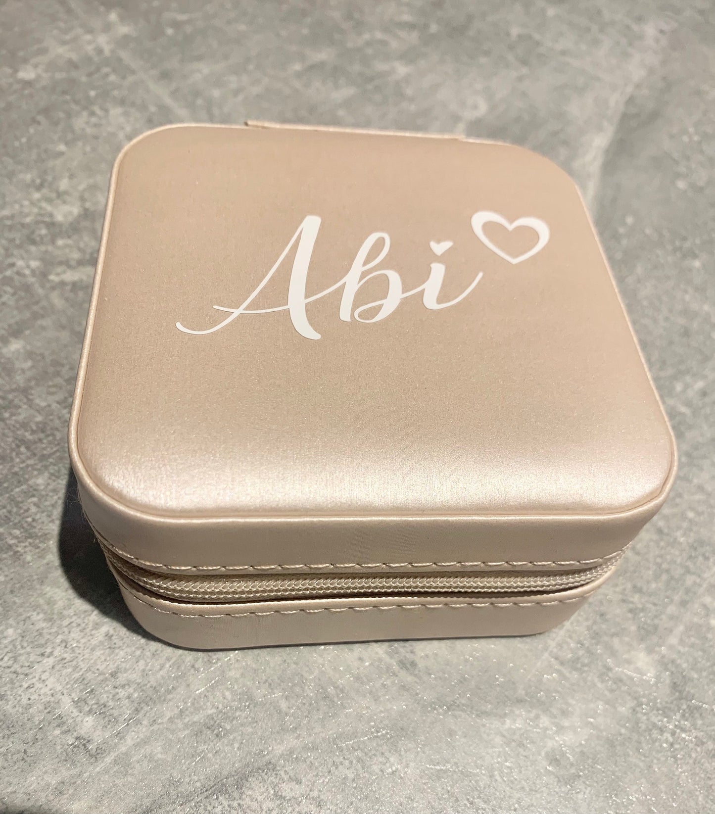 Personalised travel jewellery case, blush pink mini jewel box, birthday gift, gift for her, bridesmaid proposal gift, Valentine’s Day gift