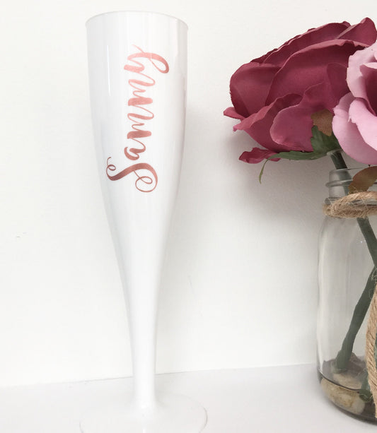 White personalised flute, champagne flute, plastic wine glass, hen party glasses, hen weekend plastic glasses, bridesmaid prosecco glasses